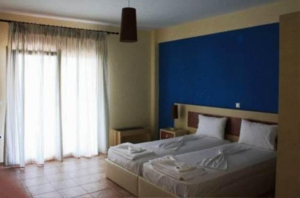 Moonbeam Hotel Potos Esterno foto