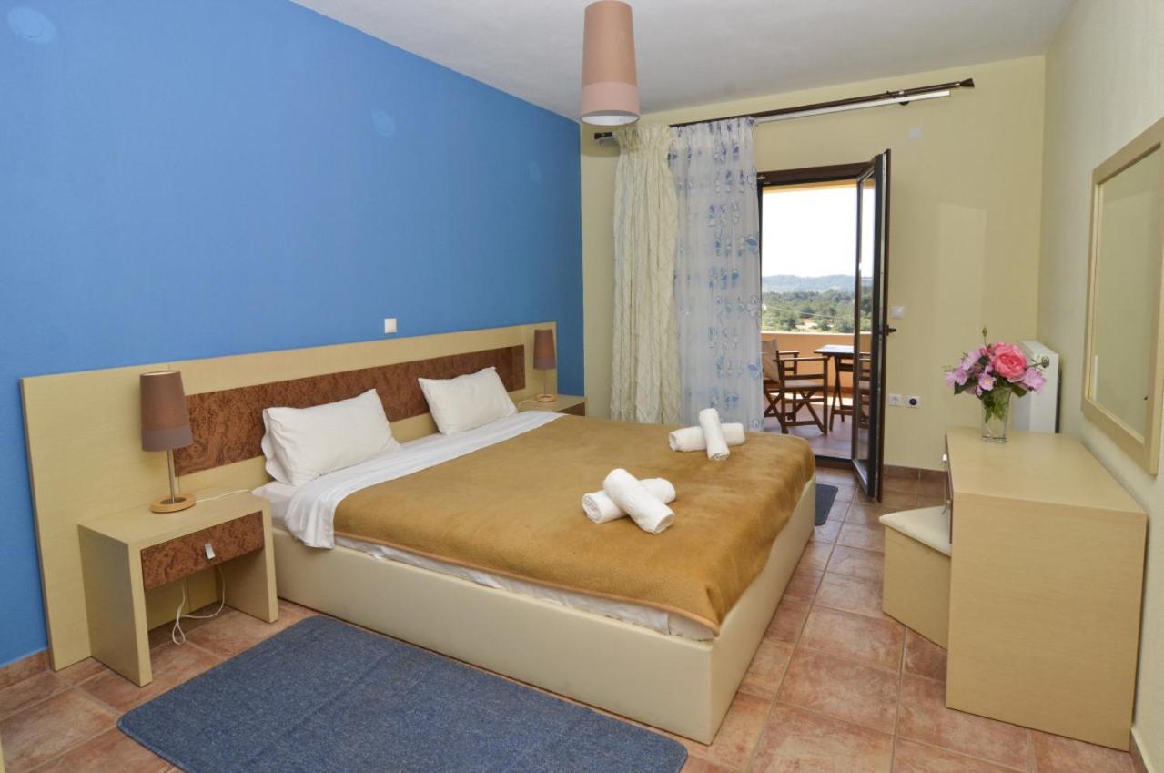 Moonbeam Hotel Potos Esterno foto